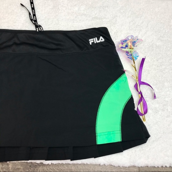 Fila Sport Tennis Skirt Women’s Short Size Large - Picture 12 of 13